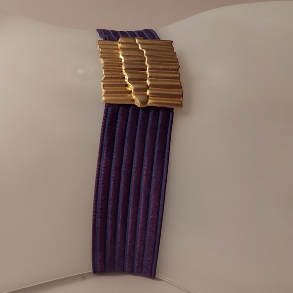 Vintage 1980s 1990s Purple Striped Elasticized Stretch Belt w/ Gold Buckle OSFM main image 12
